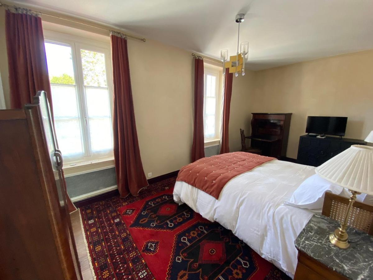 La Thebauderie Hotel มองต์ฟอร์-ลาโมรี ภายนอก รูปภาพ